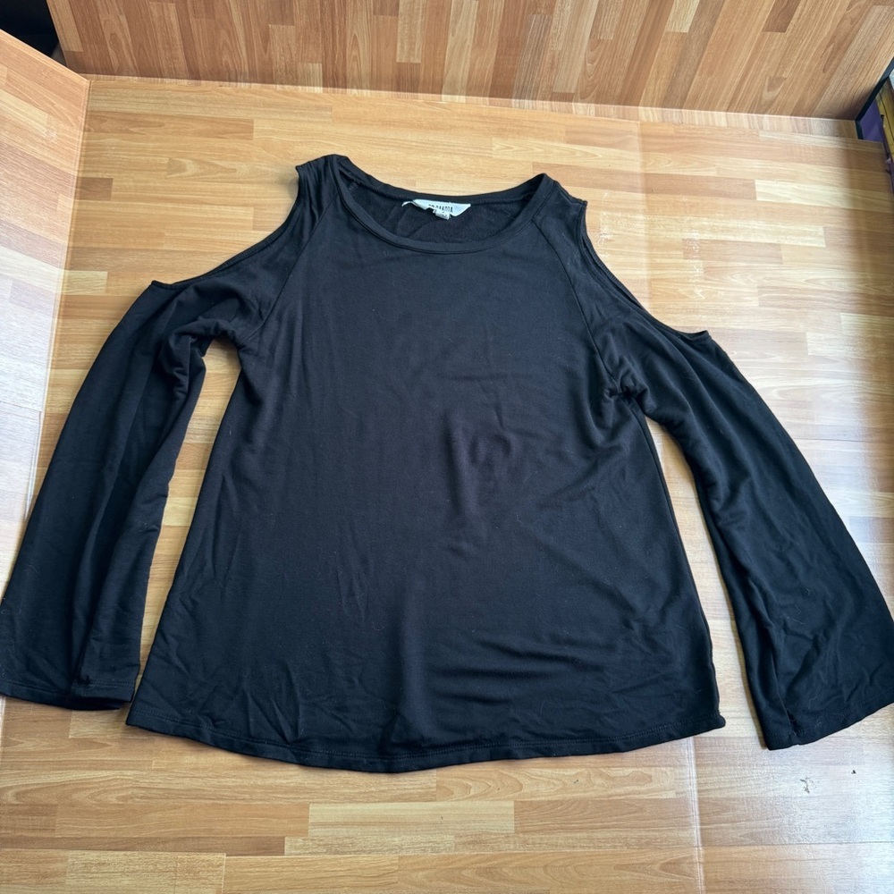 Bb Dakota cold shoulder Long bell sleeve black top size small
